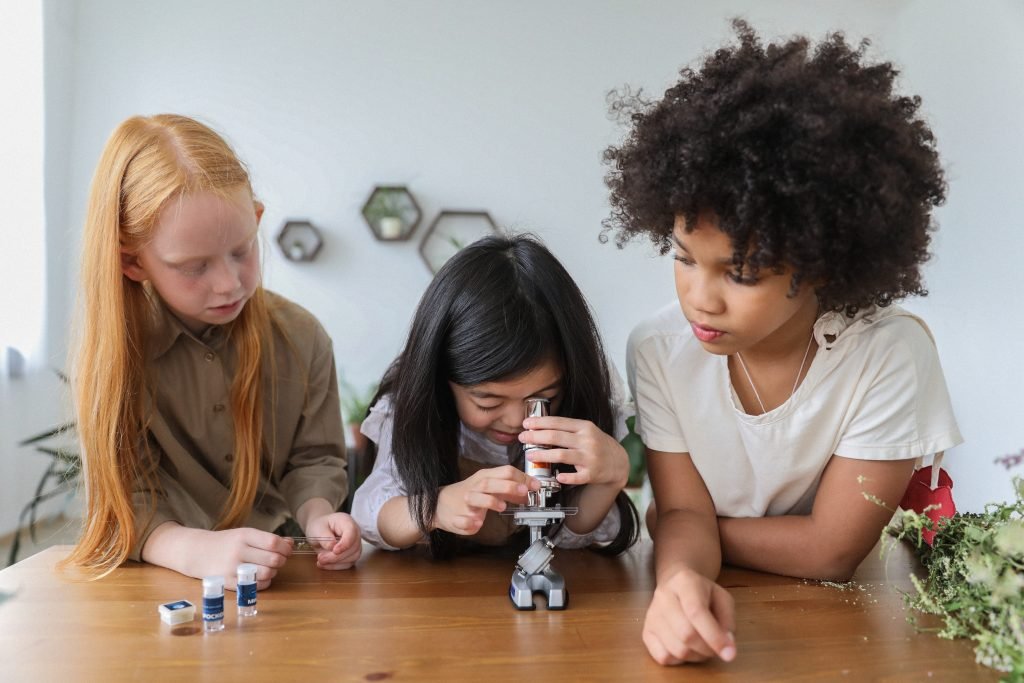 easy science experiments for kids - kids using a microscope